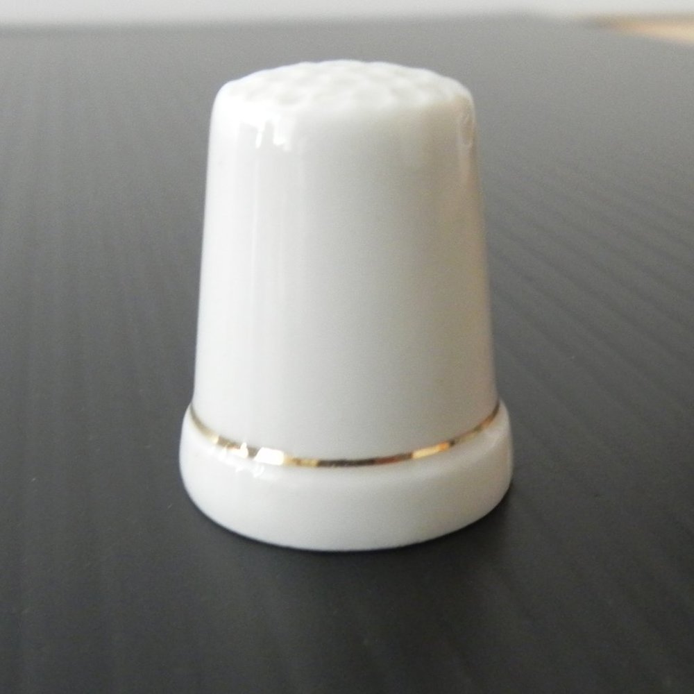 Vintage Thimble from Scotland - Picture 2 of 3
